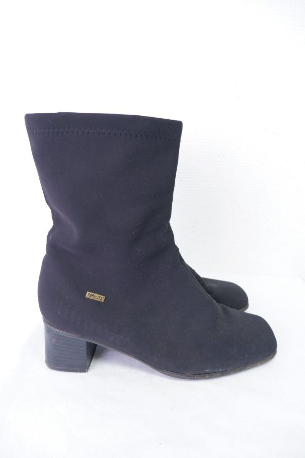 Полусапожки черные демисезонные 39 размер