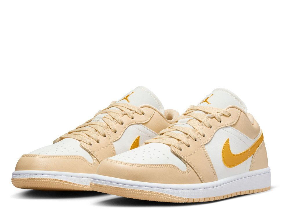 Баскетбольные кроссовки  Air Jordan 1 Low Bezowe