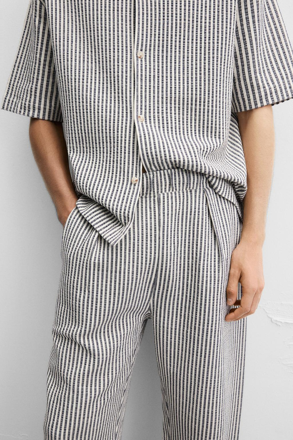 Брюки relaxed fit seersucker