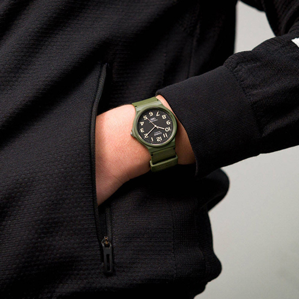 Наручные часы Casio MQ-24UC-3B