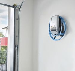 Зарядная станция Mennekes AMTRON® Compact 3.7/11 C2 (A C 3,7/11 C2)