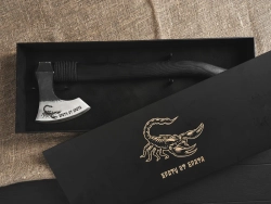 Кованый топор "Брату от брата", гравировка "Скорпион", рукоять черный мореный ясень