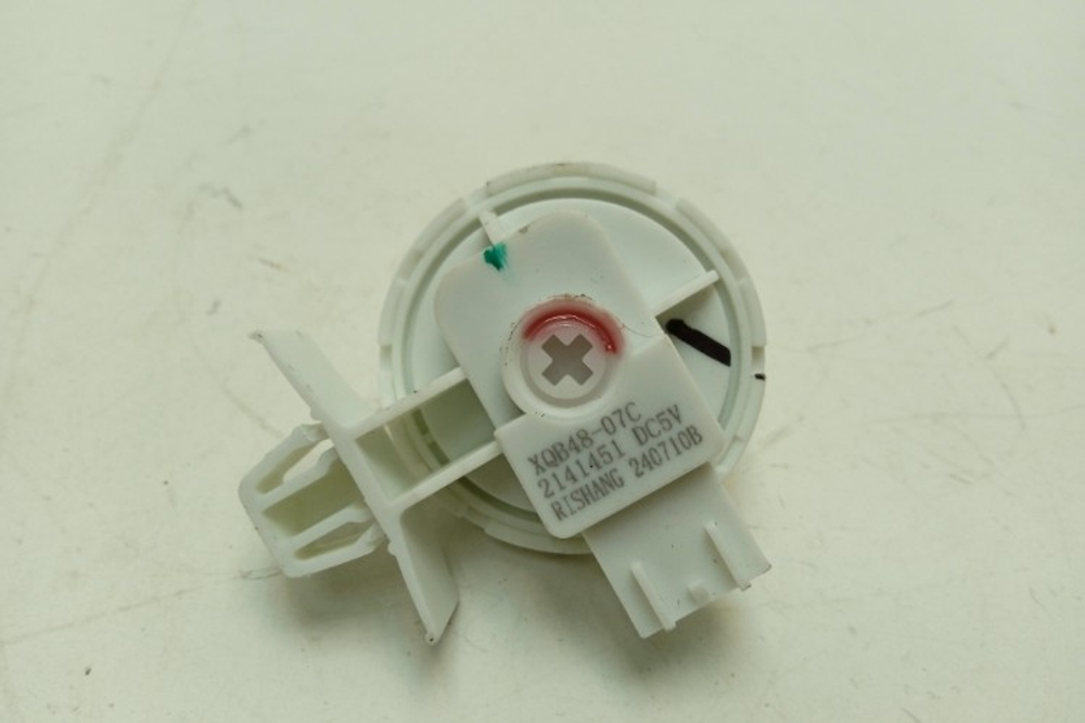 WMS67106AWD2 кт142 Датчик уровня воды для стиральной машины Leran 2141451 б/у