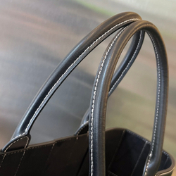 Bottega Veneta Medium Arco Tote Bag 37 cm