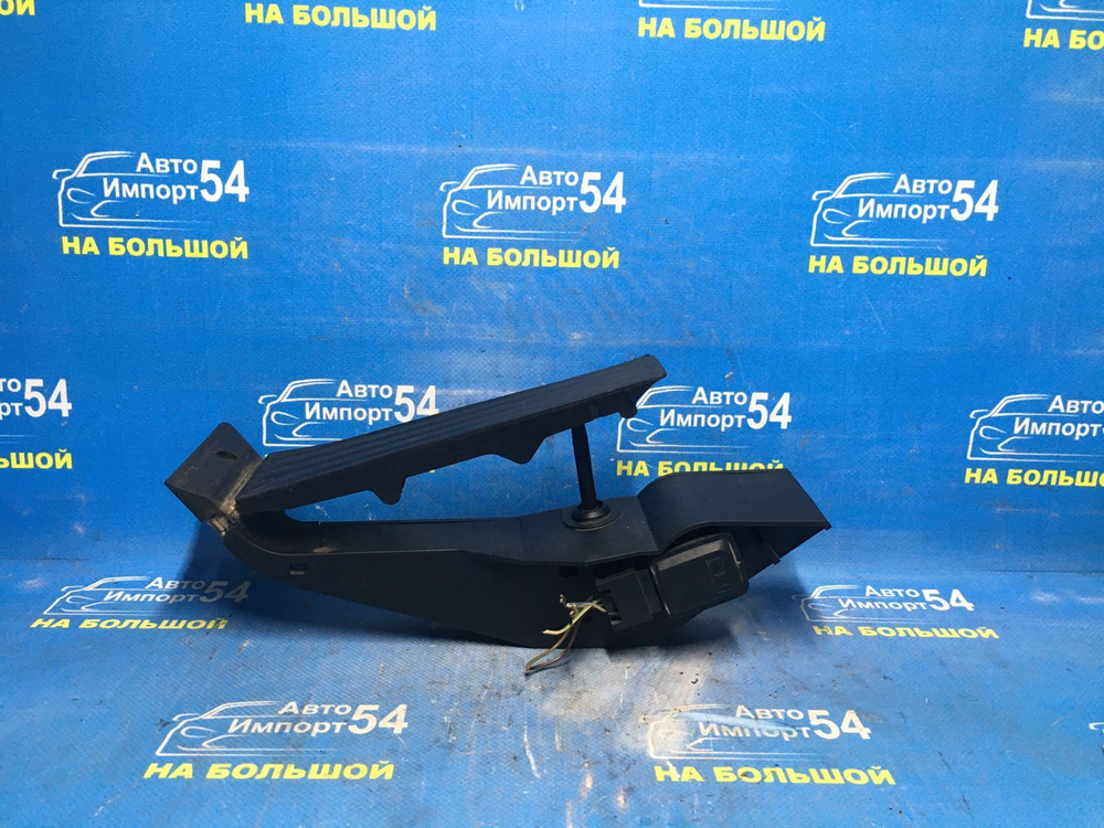 Педаль газа BMW 7-Series 2004