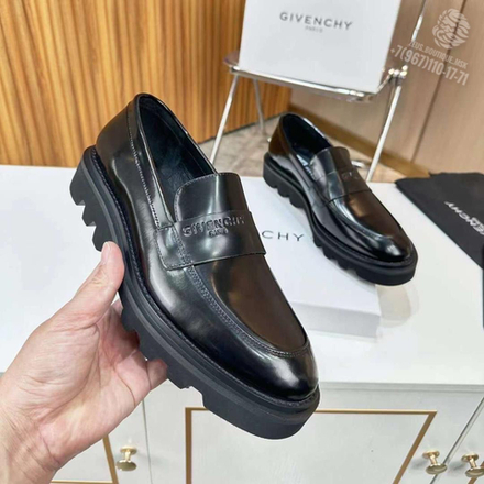 Лоферы Givenchy