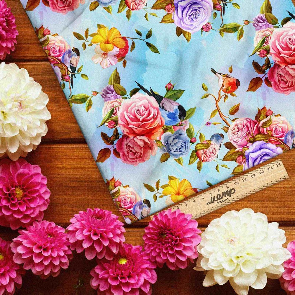 Ткань оксфорд 600 яркие розы на голубом