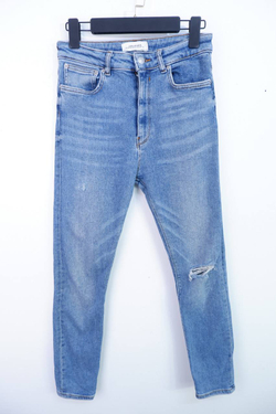 Джинсы Zara модного цвета, маркировка 40, визуально на 46 размер
