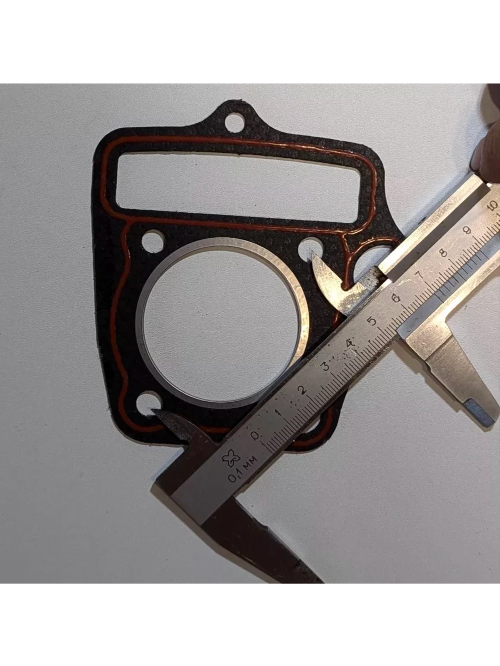 - Комплект прокладок для мотоцикла с двигателем 147FMH