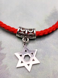 Красная нить от сглаза Звезда Давида