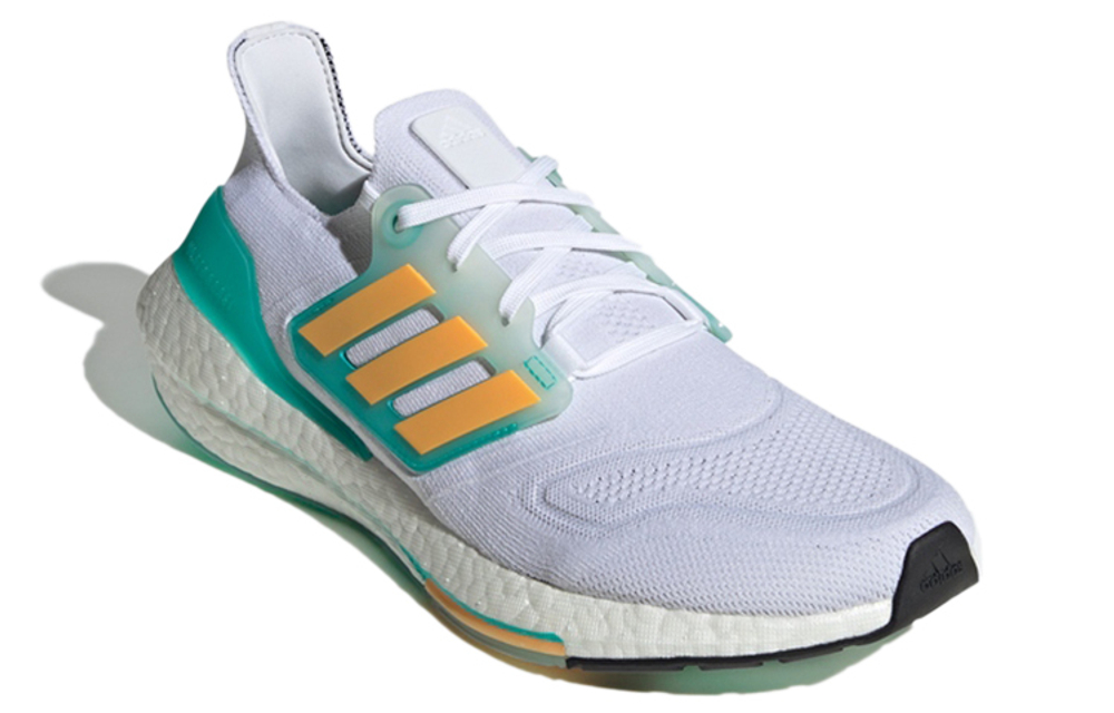 Кроссовки Adidas Ultraboost 22