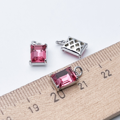 Подвеска Прямоугольник, цвет серебро (родий) + малиновый, размер 10*7 мм, цена за 1 шт