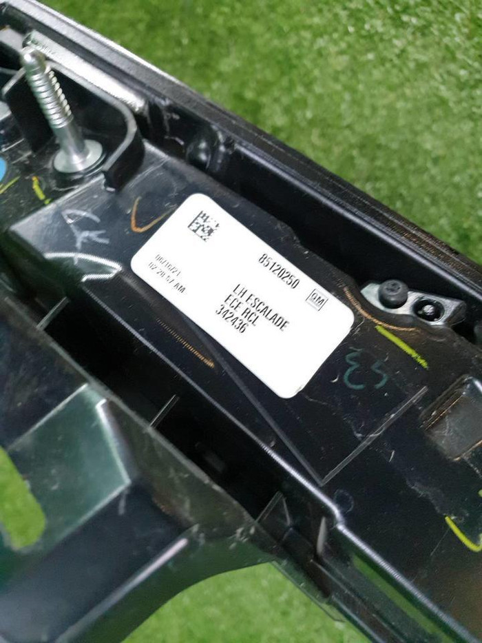 Фонарь левый Cadillac Escalade 5 (2020-н.в.)