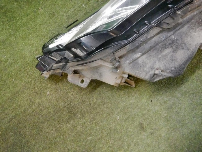 Фара правая Lexus ES 6 (2015-2018) LED