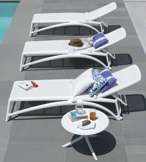 Шезлонг Atlantico белый