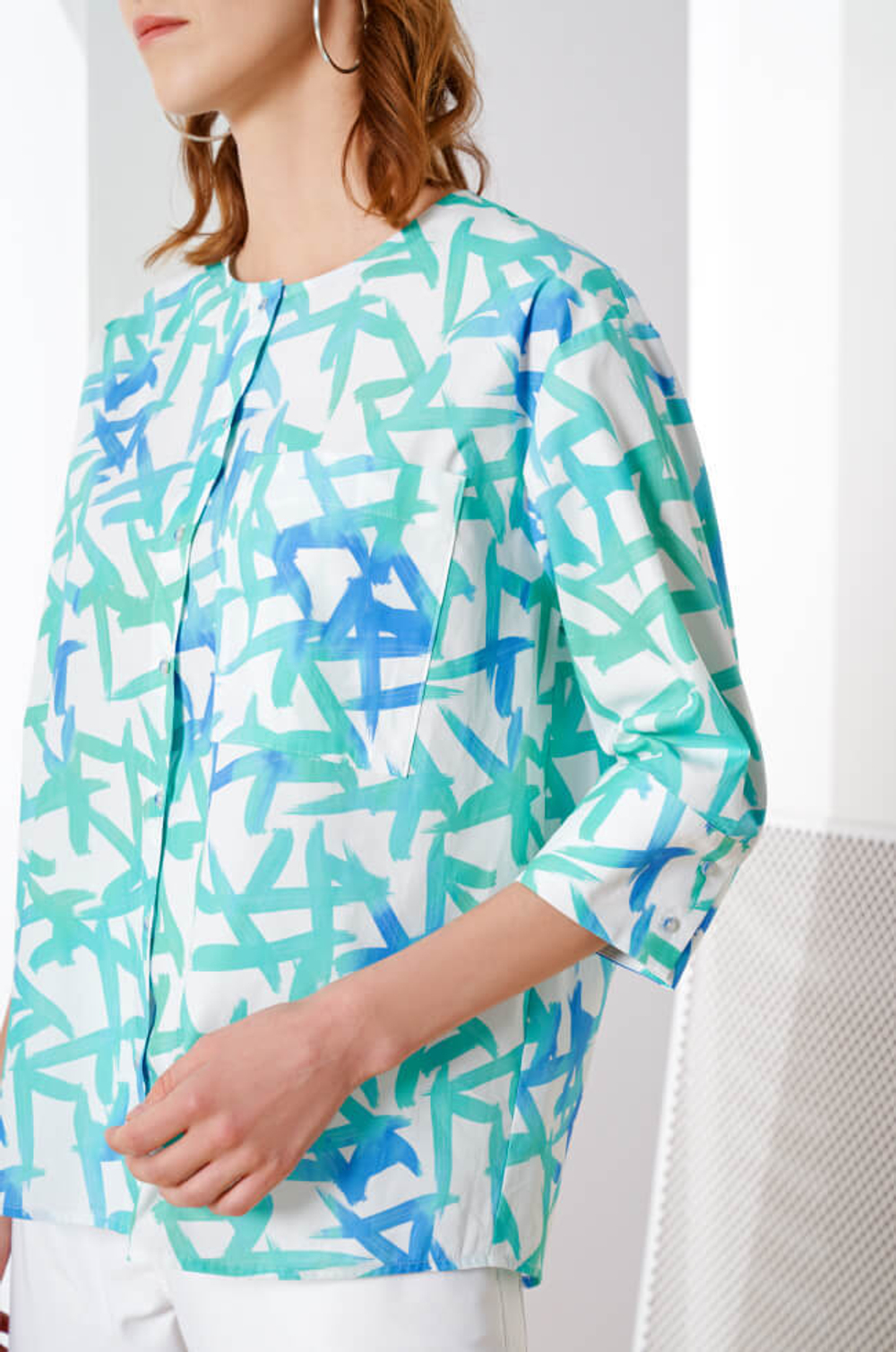22374 Блузка женская (белый принт)