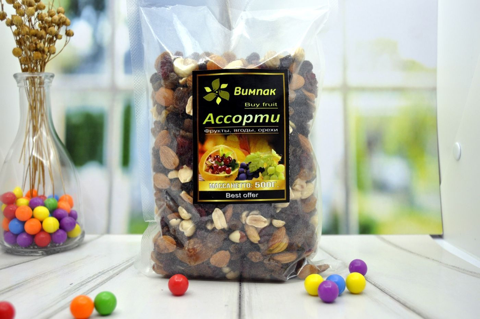 Смесь сухофруктов, ягод, орехов "Ассорти" 500гр