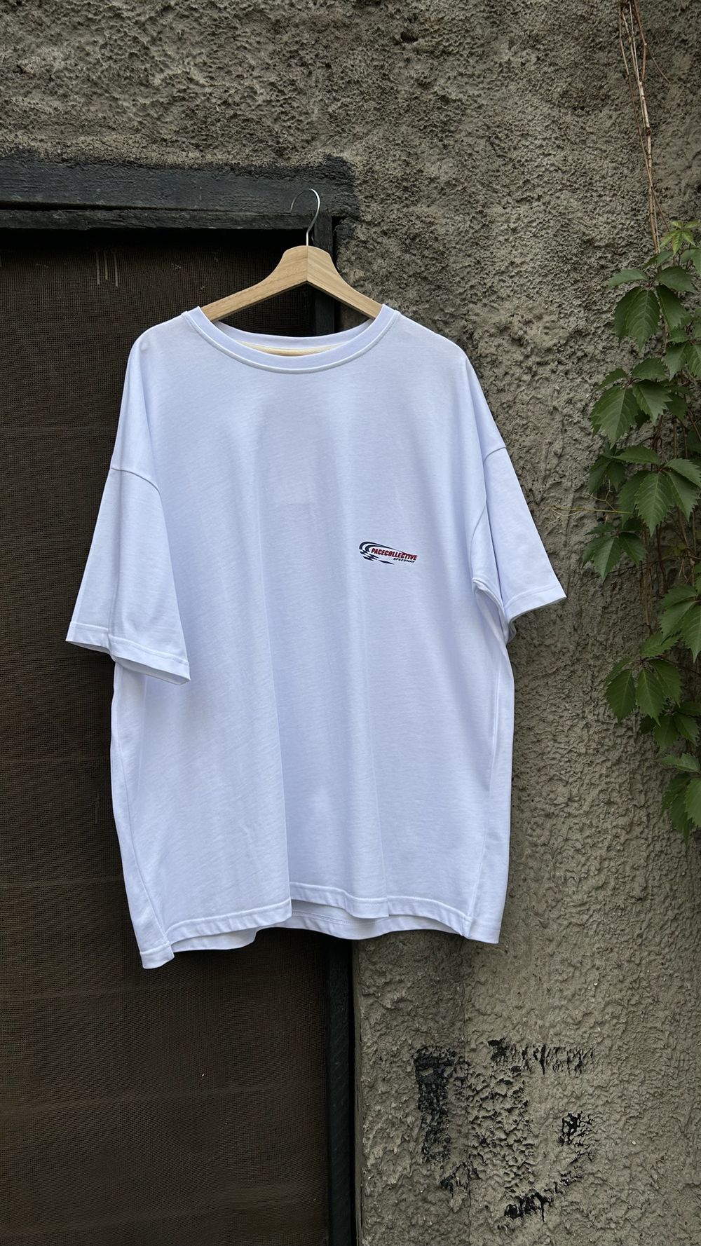 Футболка Miracle Apparel Pace Speedway белая