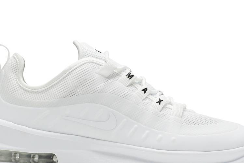 Nike Air Max Axis Hyper Sneakers
