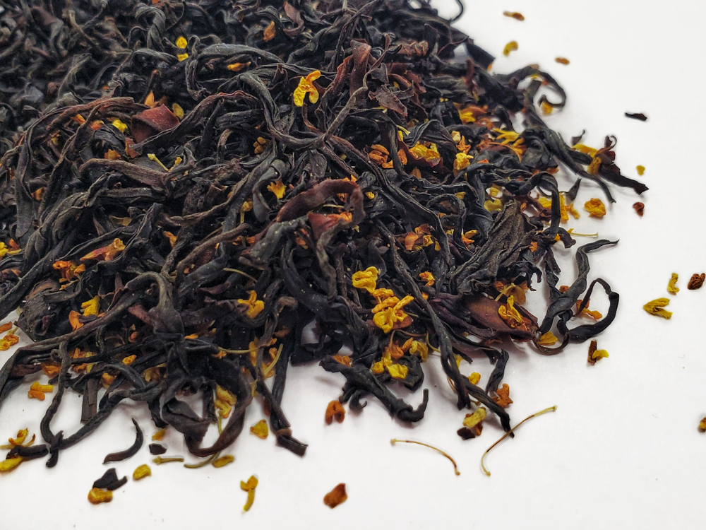 730005 Чай красный "Гуй Хуа Гу Шу Е Шэн Хун Ча" Дикорастущий со стар. Дер. с цвет. османтуса"№350