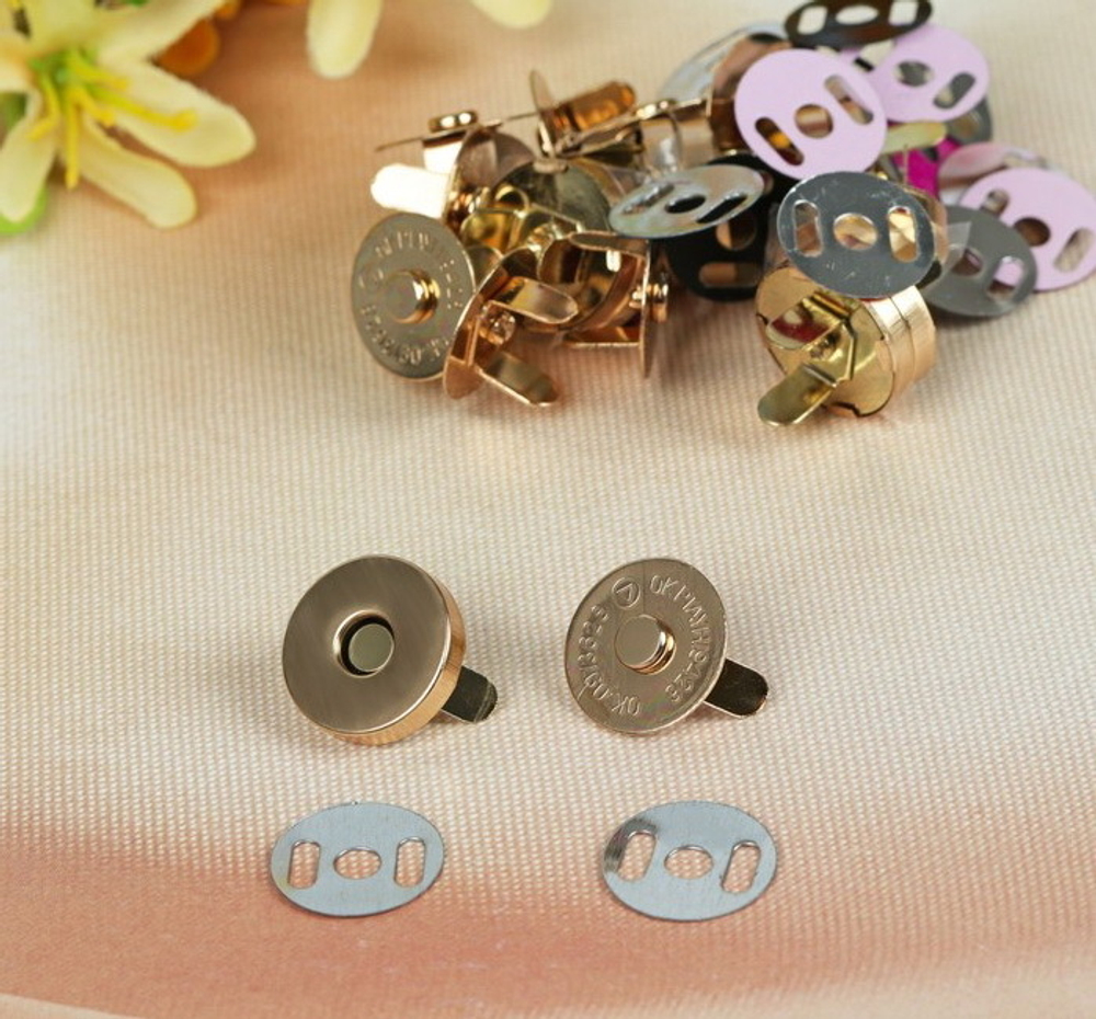 Магнитная кнопка 18 мм, золото