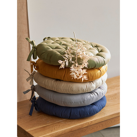 Подушка на стул круглая из хлопка цвета карри из коллекции Essential, 40 см