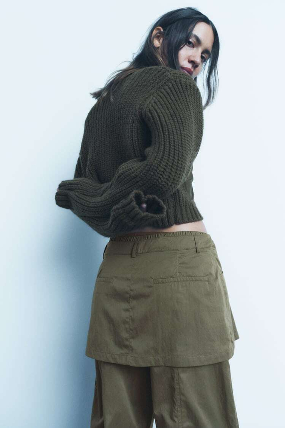 ZARA КАРДИГАН С КОНТРАСТНЫМИ КАРМАНАМИ, ТЕМНЫЙ ХАКИ