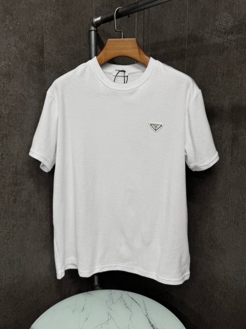 Футболка Prada