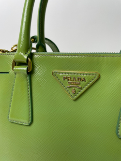 Сумка Prada Double Zip Tote Vernice Saffiano small