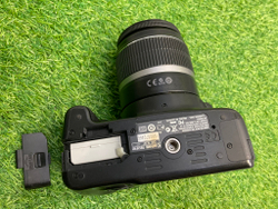 Canon EOS 450D kit 18-55mm IS (27.000 кадров)