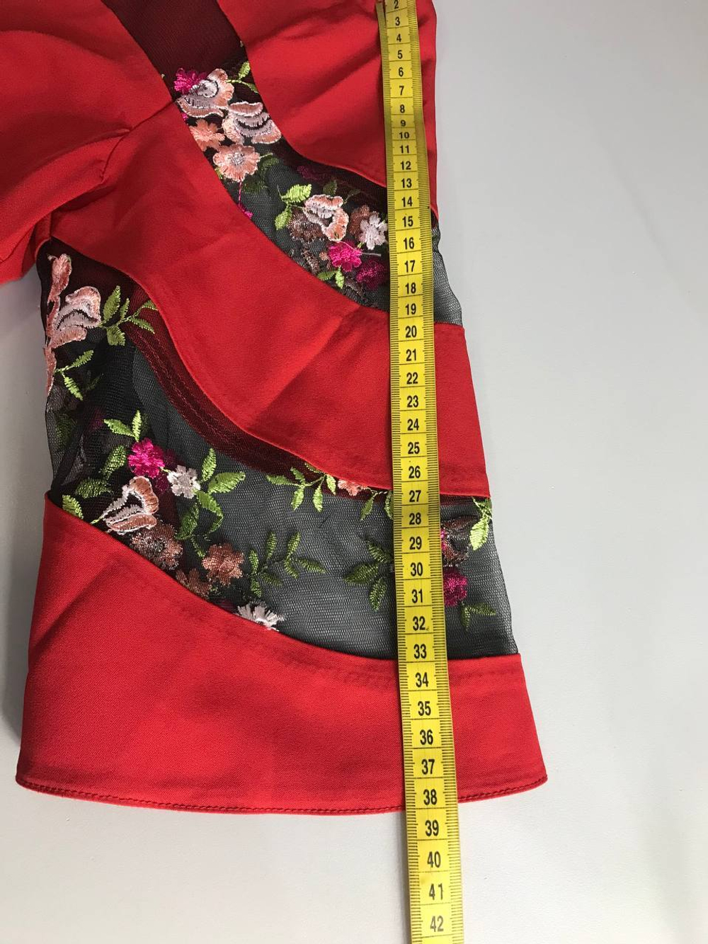 Платье Aziar яркое с вышивкой, визуально на 50 размер, новое