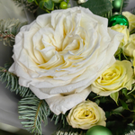 Новогодний букет с гортензией