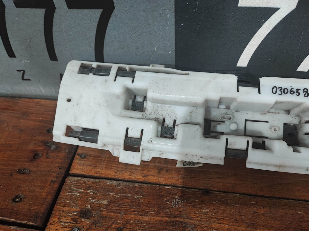 Блок управления крышкой багажника с кронштейном Volvo XC60 2 17-нв Б/У Оригинал C37437200