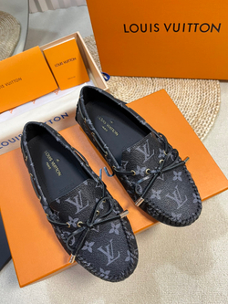 Louis Vuitton Mocassin