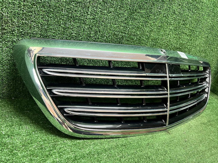 Решетка радиатора Mercedes S W222 (2017-2020)