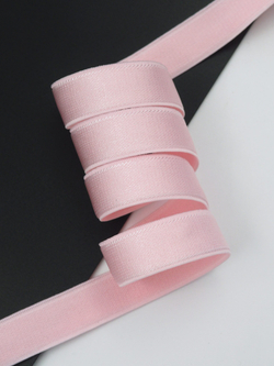 Резинка бретелечная нежно-розовая глянцевая ширина 15 мм