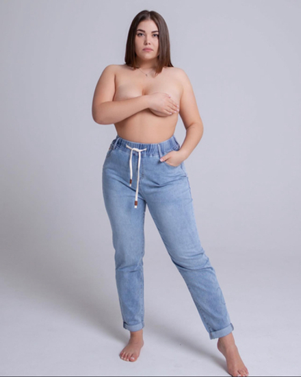 Джинсы голубые на шнурке