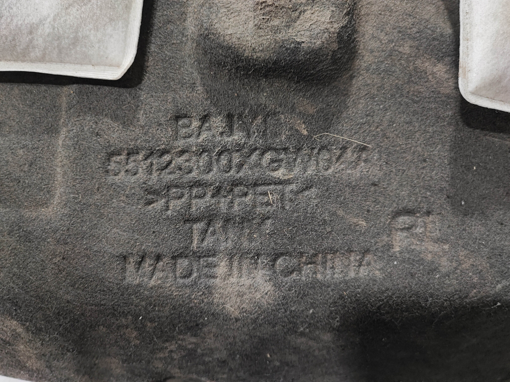 Подкрылок задний левый Tank 500 21-нв Б/У Оригинал 5512300XGW04A