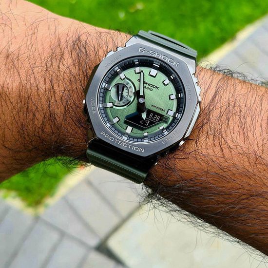 Наручные часы Casio G-Shock GM-2100B-3AER