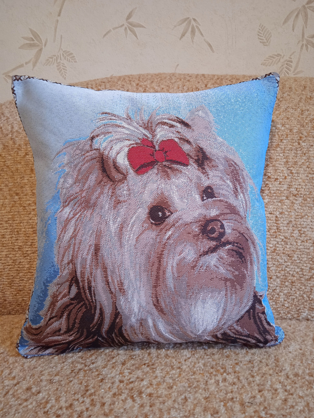 Декоративный гобеленовый чехол для интерьерной подушки Модница 38*38