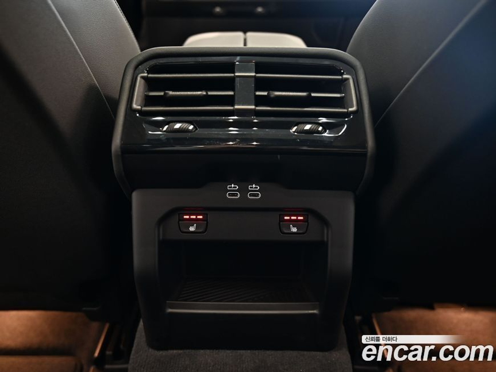 BMW 5 Series (G60) 520i (10.2023)