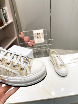 Christian Dior Walk'n'Dior Sneaker