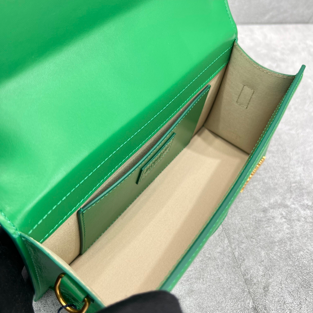 Jacquemus Le Grand Bambino 23 cm