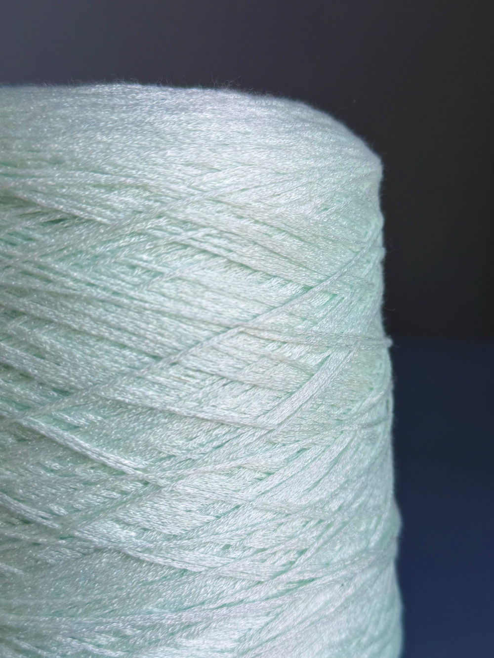 Пряжа Servizi E Seta Celluloid (70% тенсель, 30% мерсеризованная шерсть), 500м/100гр, мятный пломбир