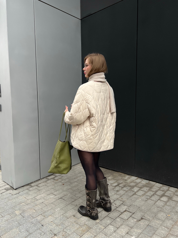 Бомбер Лоран молочный