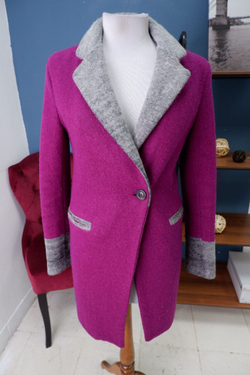 Полупальто яркое 42-44 размер