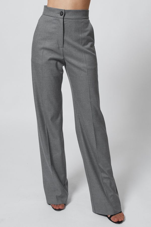 БРЮКИ КЛАССИКА С ОКАНТОВКОЙ И КАРМАНАМИ