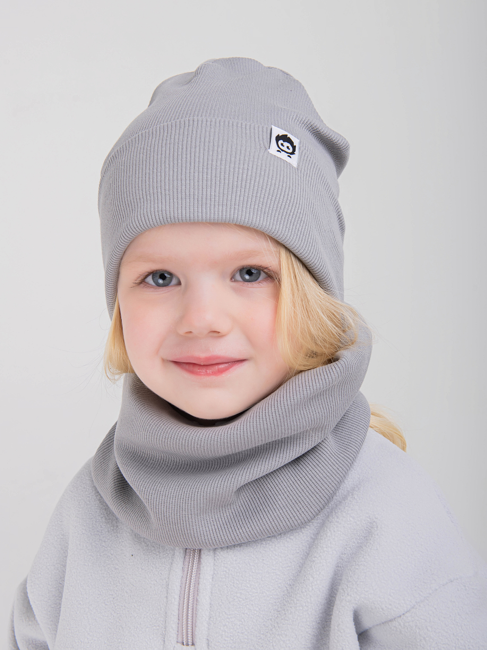 Комплект трикотажный шапка и снуд "Серый"