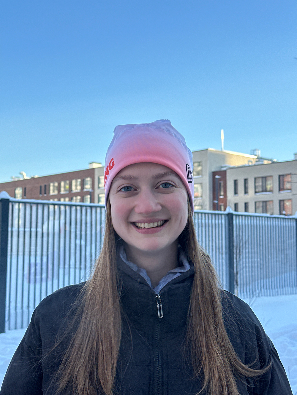 Шапка Skiing (бело-красная новая)