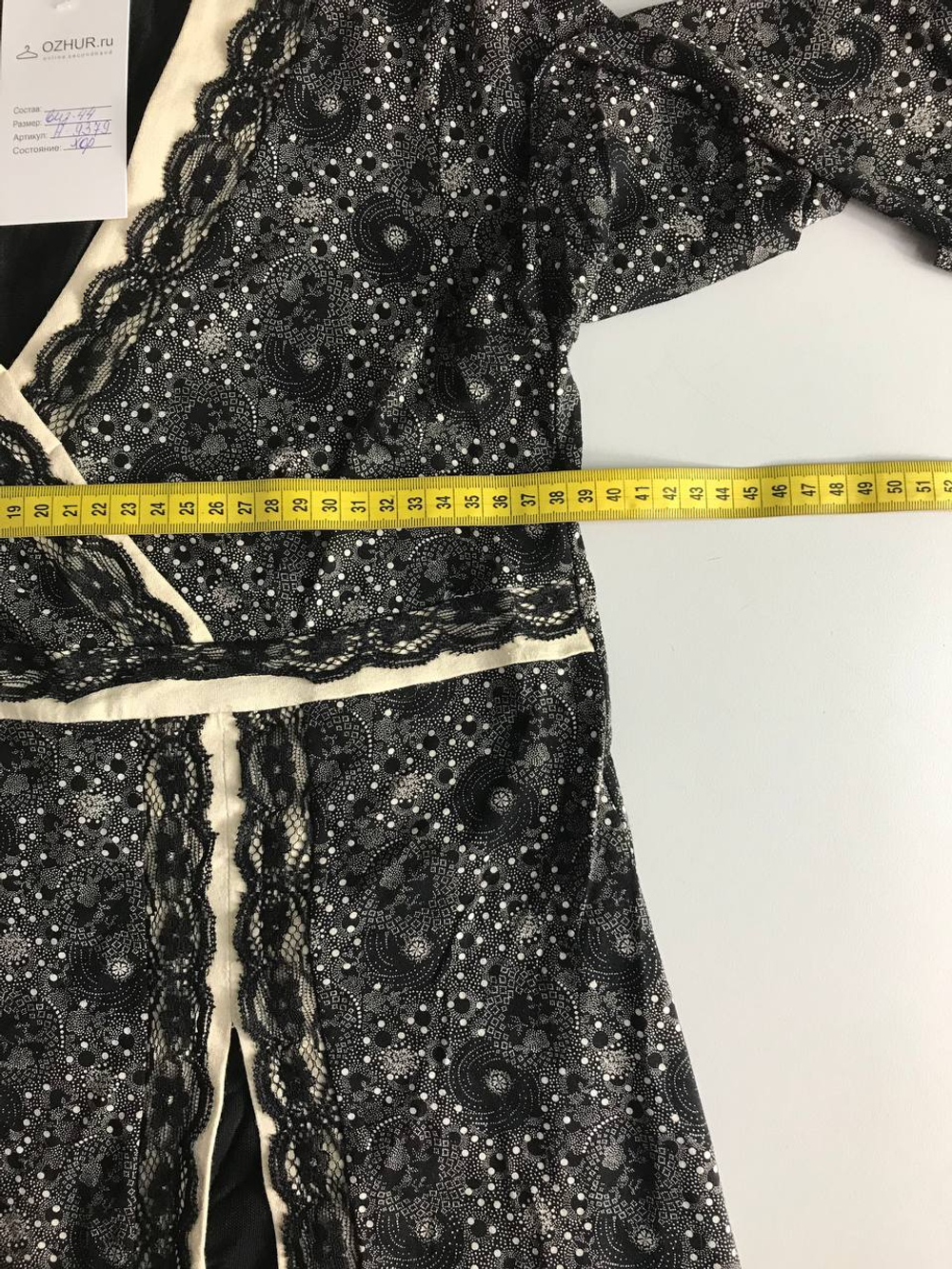 Блузка для романтичного акцента, визуально на 44 размер